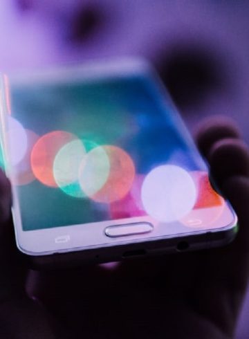 Le télephone pour rendre hommage aux femmes