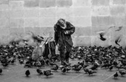 sdf et la douche pour les precaires