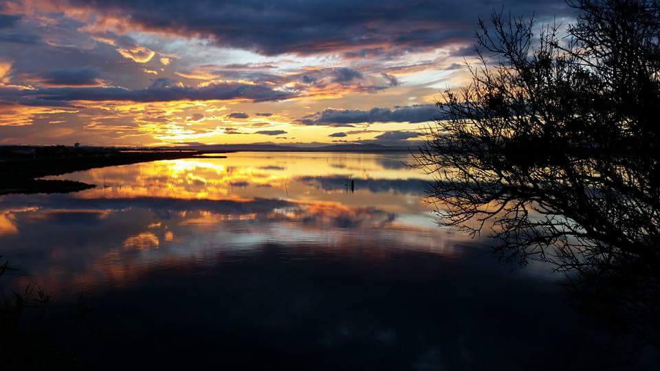coucher de soleil photo lac