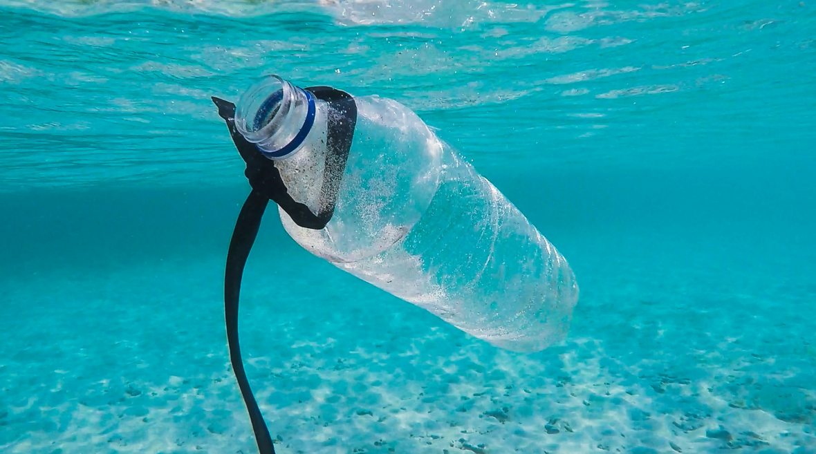déchets dans l'eau