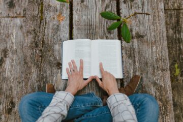 Lire dans la nature