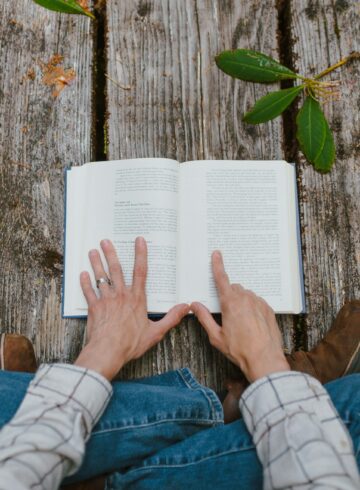 Lire dans la nature
